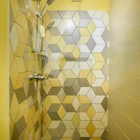 Chic Near Universitate Square - Your Ideal In Бухарест