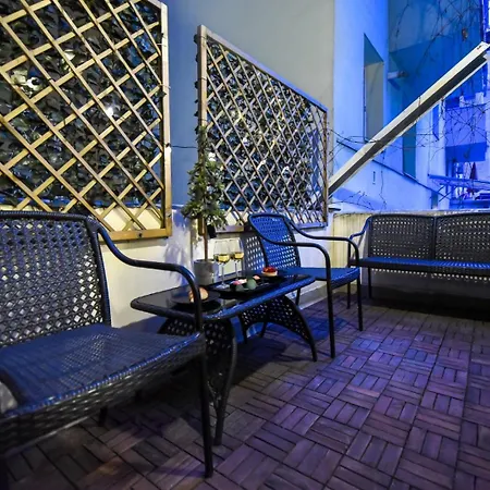 Chic Near Universitate Square - Your Ideal In Bukarest