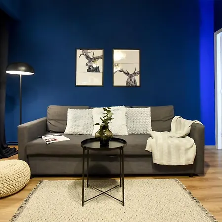 Chic Near Universitate Square - Your Ideal In