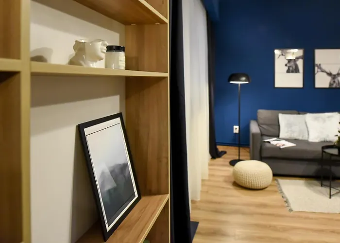 Chic Near Universitate Square - Your Ideal In Бухарест