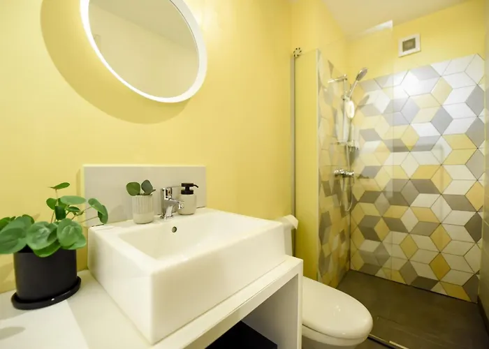 Lejlighed Chic Near Universitate Square - Your Ideal In